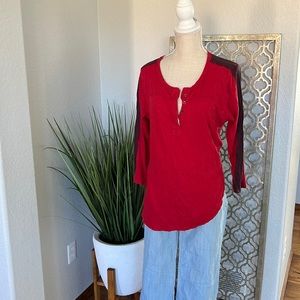 WE THE FREE Henley 3/4 sleeve top. XS.